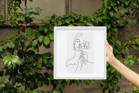 Linear Lux Frame